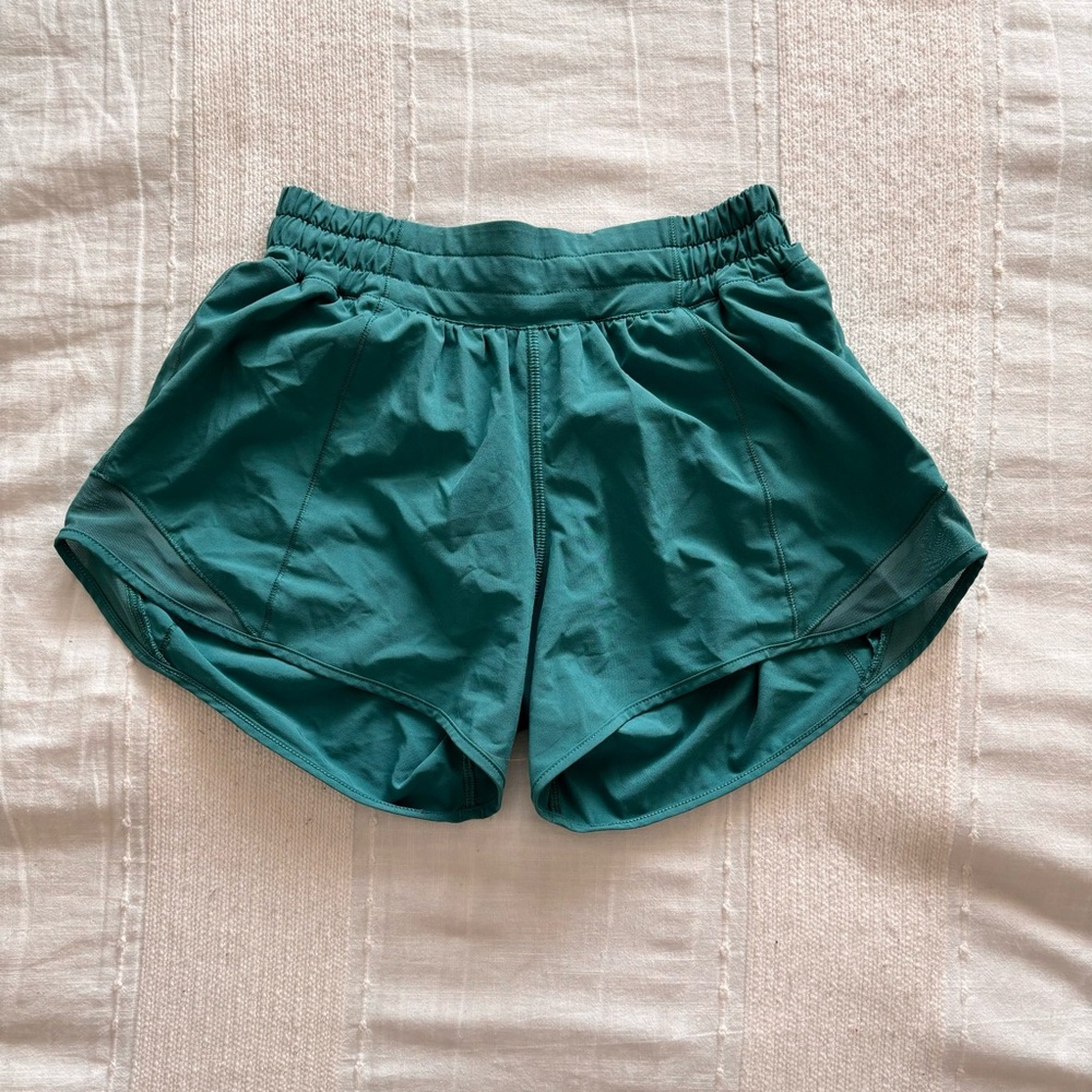 Lululemon Hotty Hot Shorts Green 4 inch